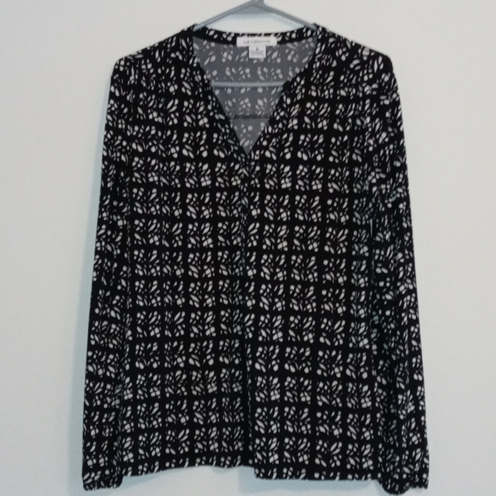 Liz Claiborne long Sleeve black/white top